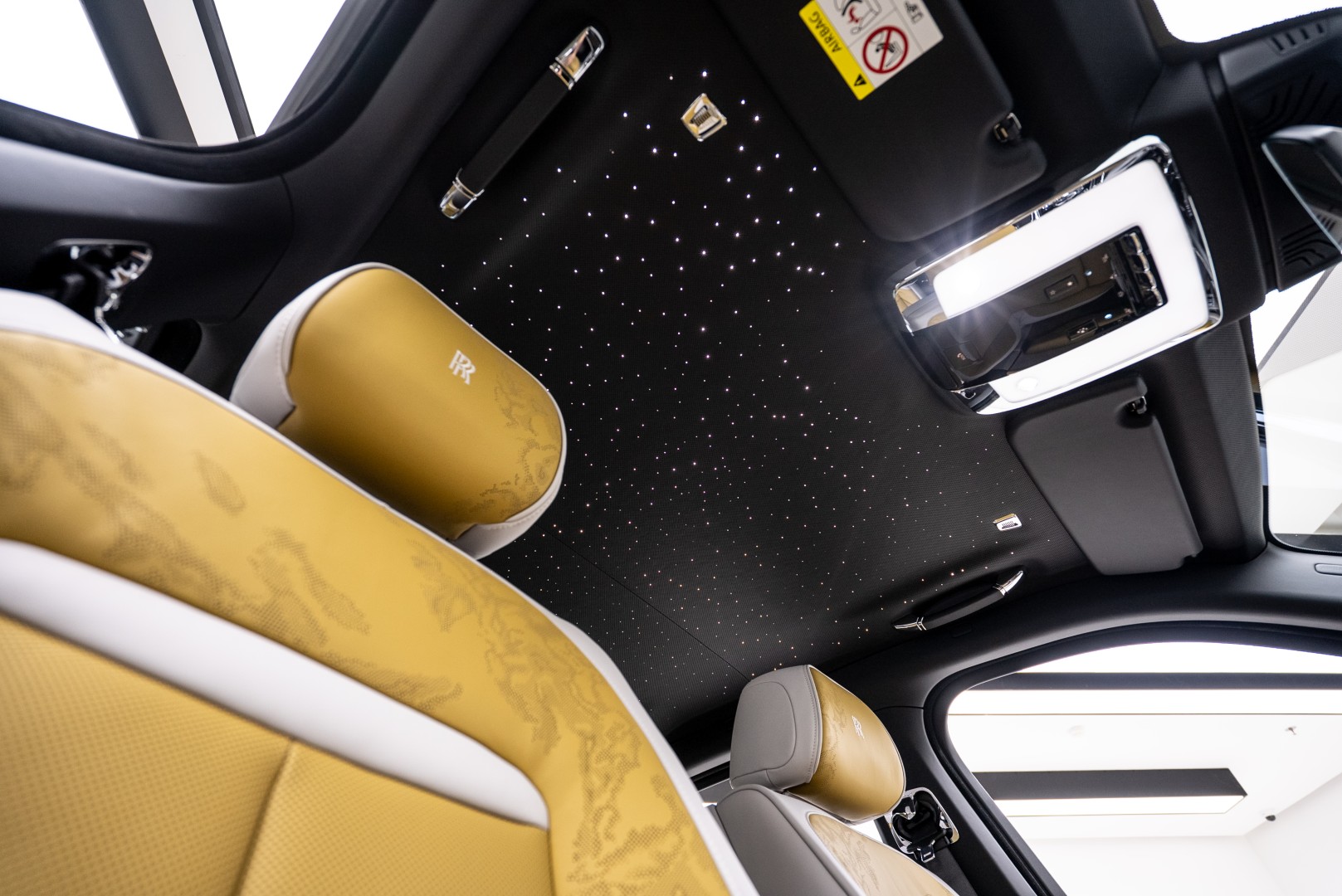 2026 ROLLS ROYCE CULLINAN |BLACK BADGE | GCC | MAIN DEALER WARRANTY SERVICE | BESPOKE AUDIO SYSTEM